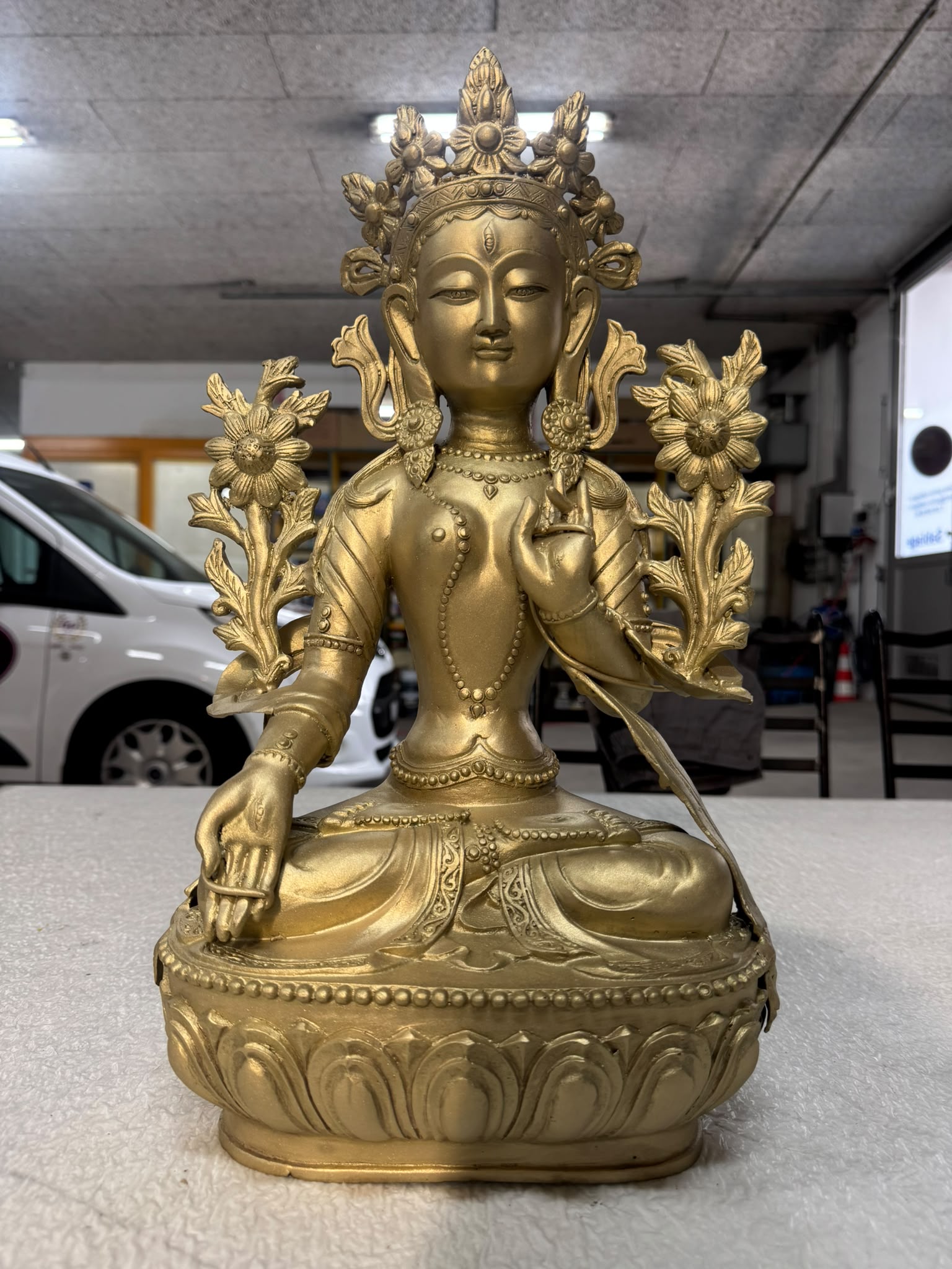 Statuette bronze microbillage finition dorée